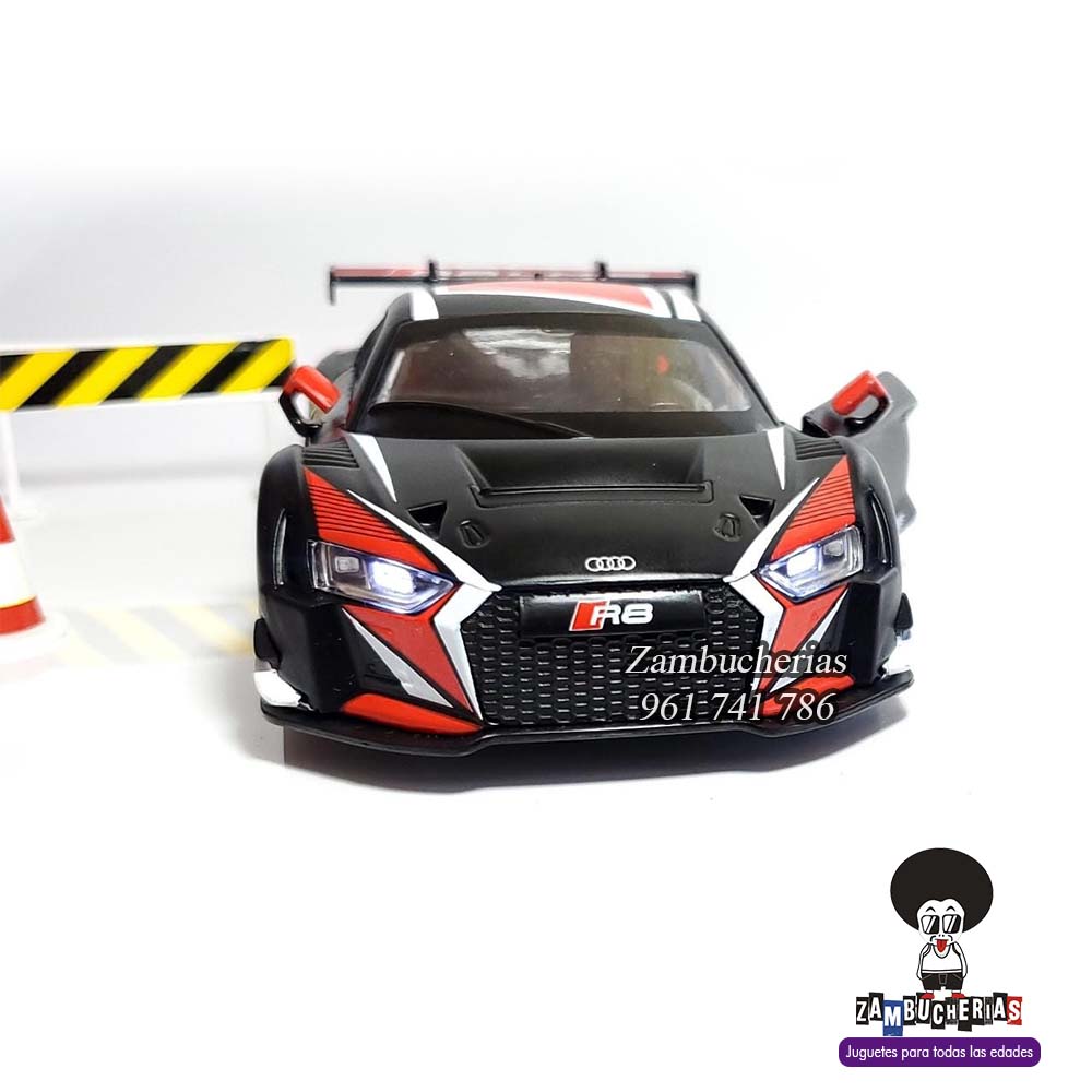 AUDI R8 1/24 AUDI R8 1/24