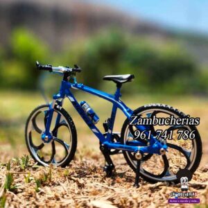 Bicicleta de metal coleccionable